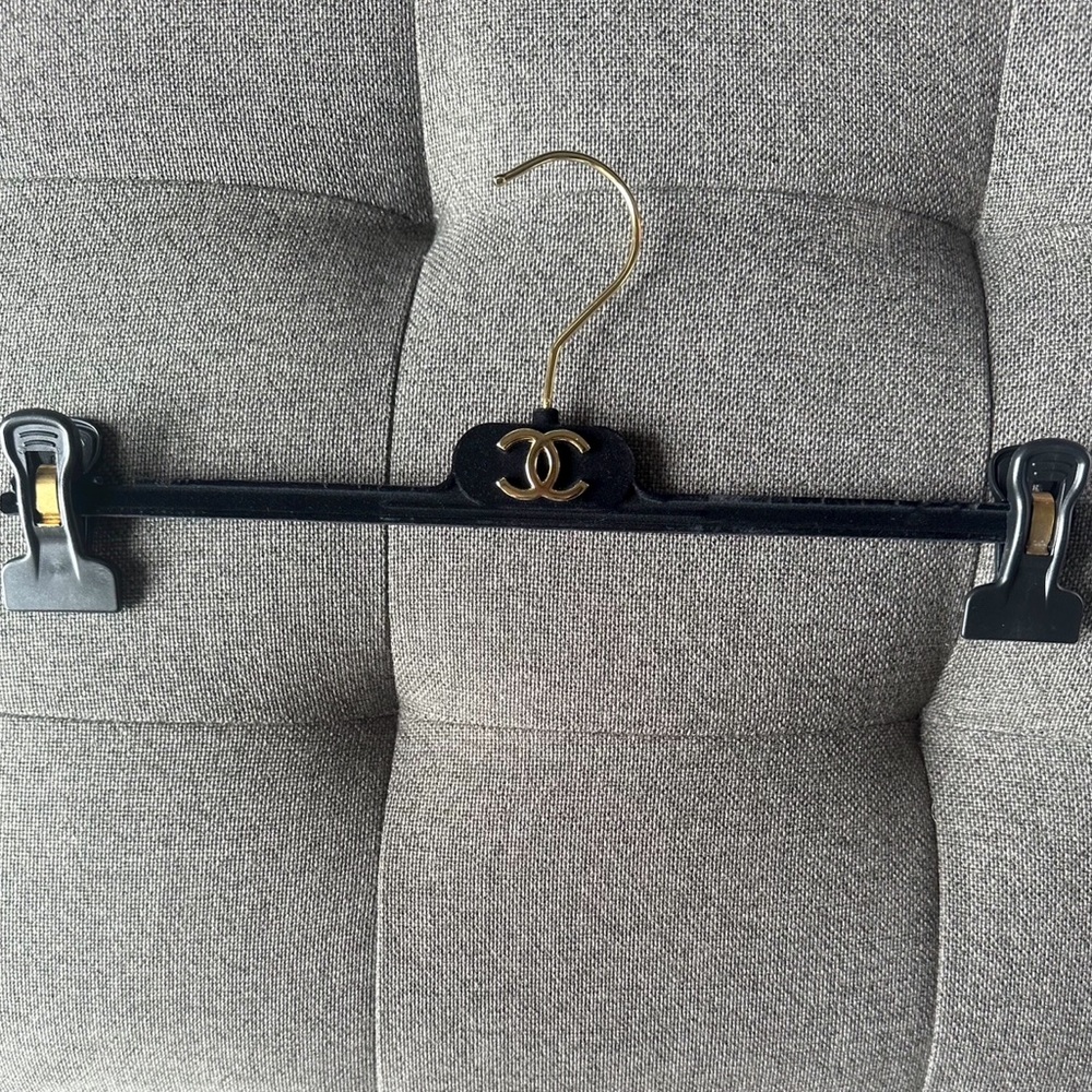 AUTH Chanel velvet hanger for pants and skirts